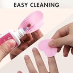 A clear plastic box containing 200 pink heart-shaped lint-free wipes, suitable for lash extensions and nail polish removal.